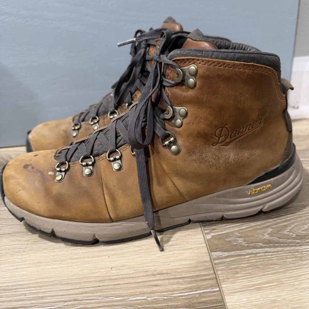 Danner Mountain 600 4.5” Rich Brown Vibram Hiking Boots Mens 10 Waterproof Trail